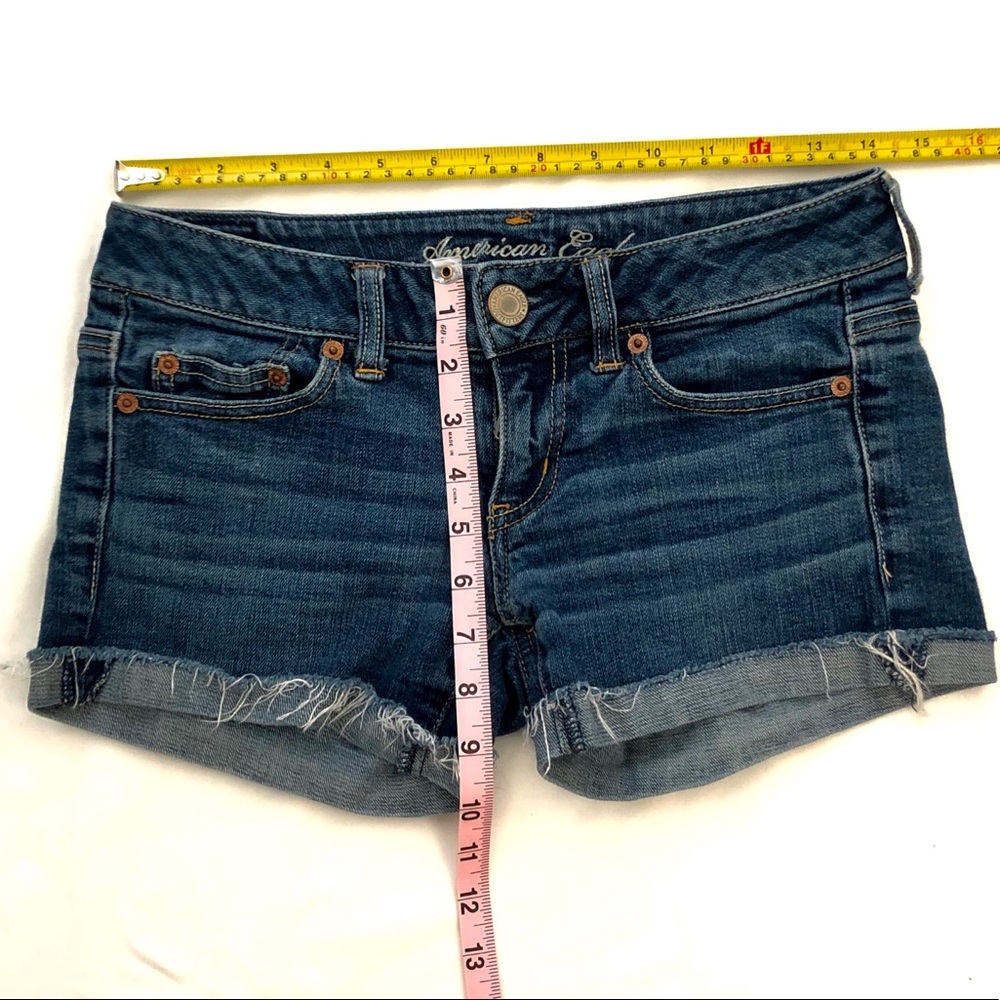 American Eagle cuffed cutoff shorts sz. 2 - Picture 3 of 5